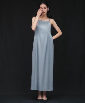 身長：168cm　着用サイズ：Mサイズ　B：81 / W：60 / H：89