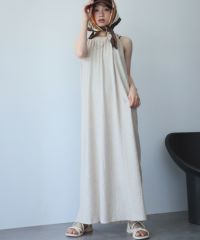 身長：157cm　着用サイズ：FREE　B：82 / W：63 / H：87