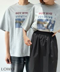 グレー