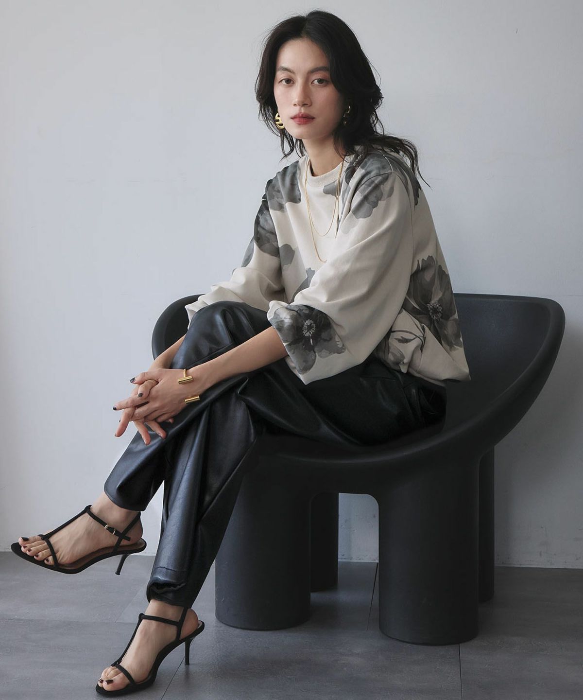 グレージュグレー