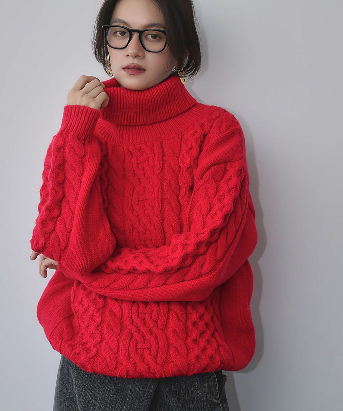 身長：165cm　着用サイズ：FREE　B：77 / W：57 / H：79