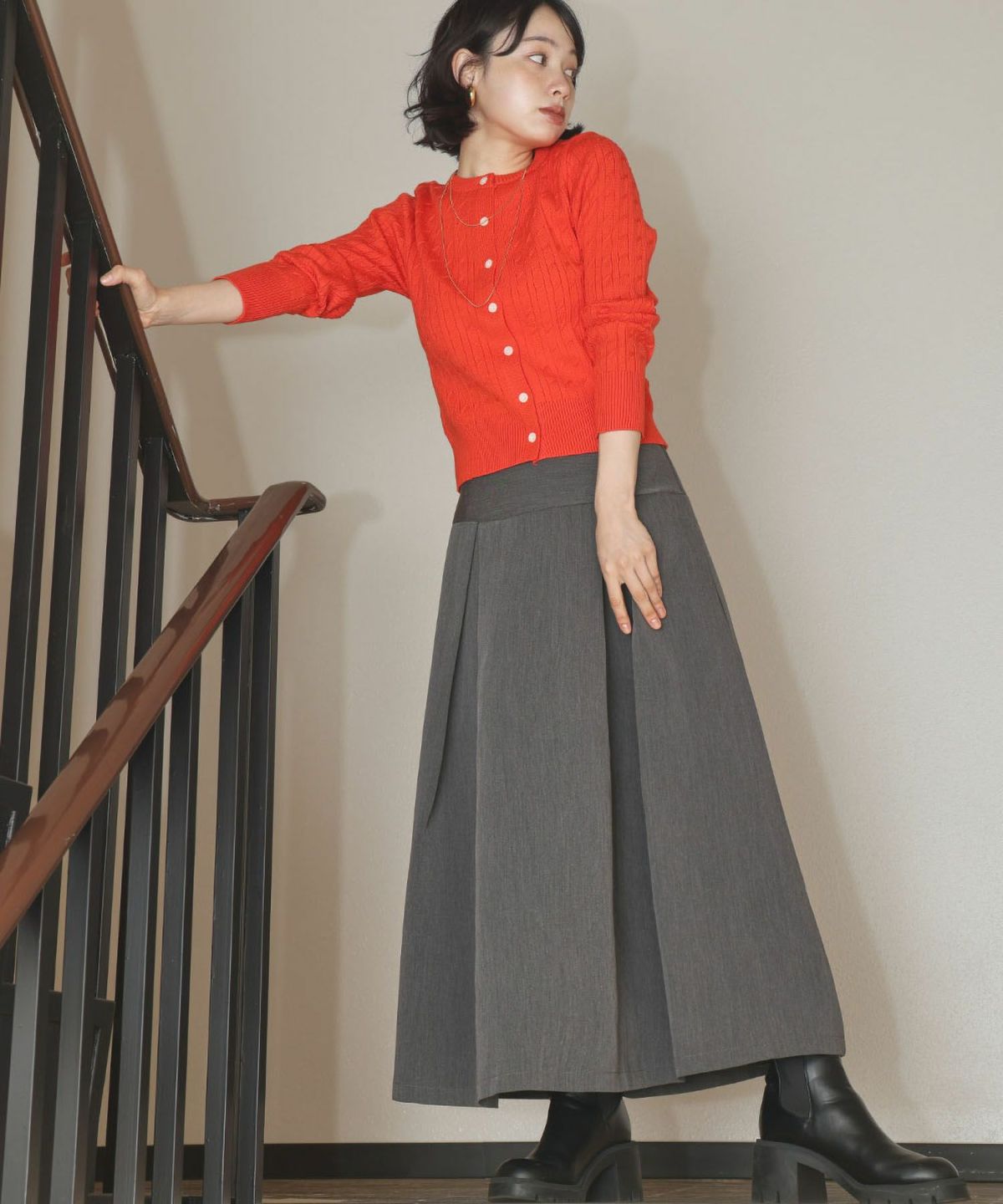 身長：157cm　着用サイズ：Mサイズ　B：82 / W：63 / H：87