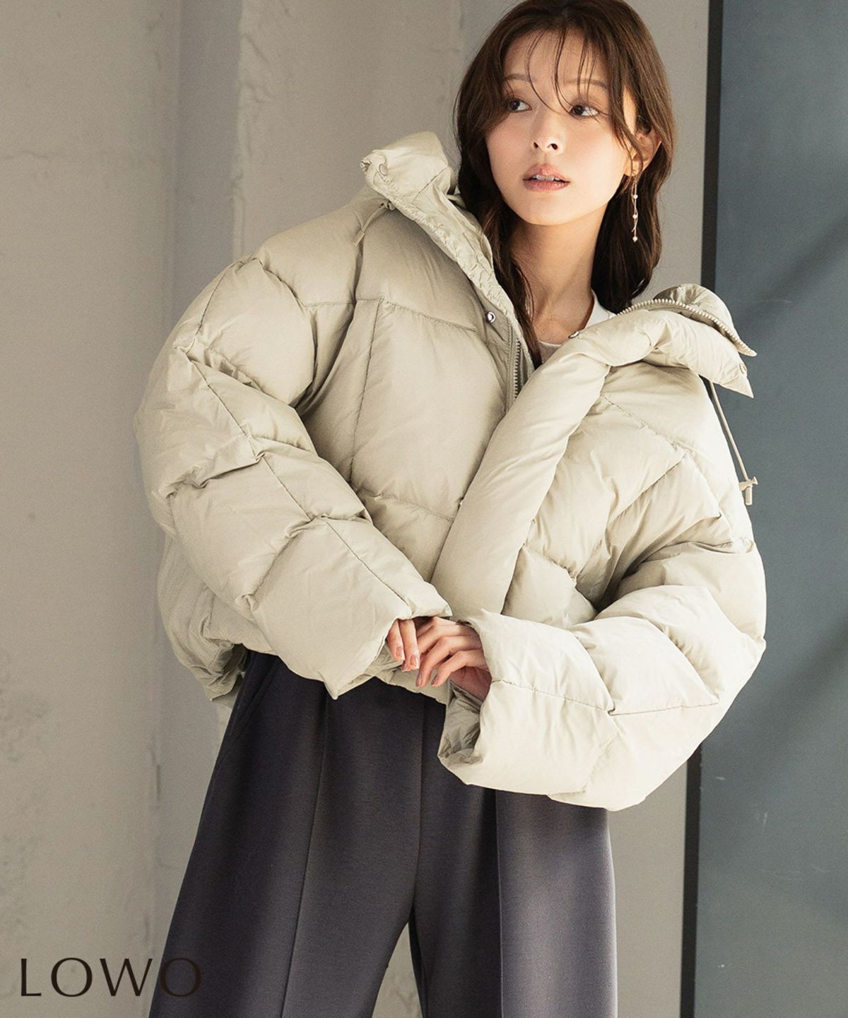 身長：170cm　着用サイズ：FREE　B：86 / W：61 / H：87